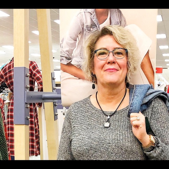 Meet your Posher, Sheryl - Picture 2 of 8